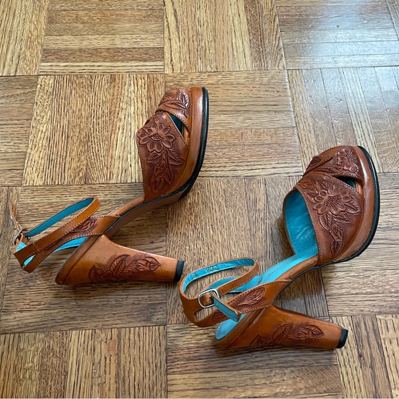 Remix Vintage Shoes Vera Cruz Peep Toe Heels in Tan US 6 - Picture 6 of 7